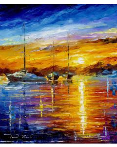 BOATS SUNRISE AND HAPPINES